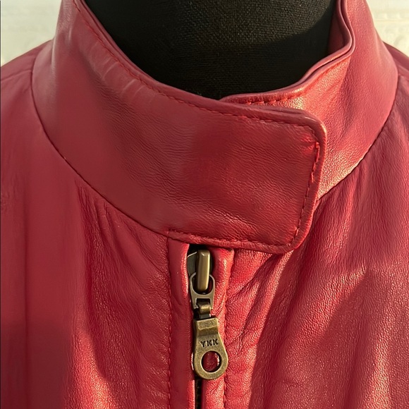 Red Leather Jacket with Fitted Silhouette - Picture 10 of 16